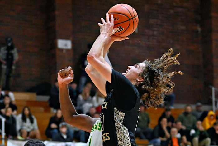 West Linn St. John Bosco boys basketball Oregon Capitol City Classic final Leon Neuschwander 39